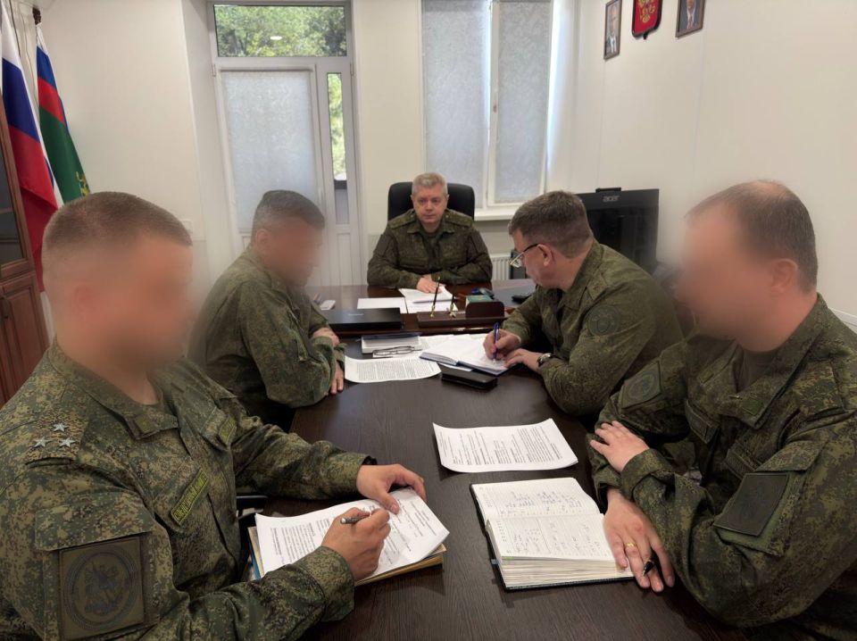 Генерал-лейтенант юстиции Корпусов К.Е. совершил рабочую поездку в Донецкую Народную Республику Генерал-лейтенант юстиции Корпусов К.Е. совершил рабочую поездку в Донецкую Народную Республику