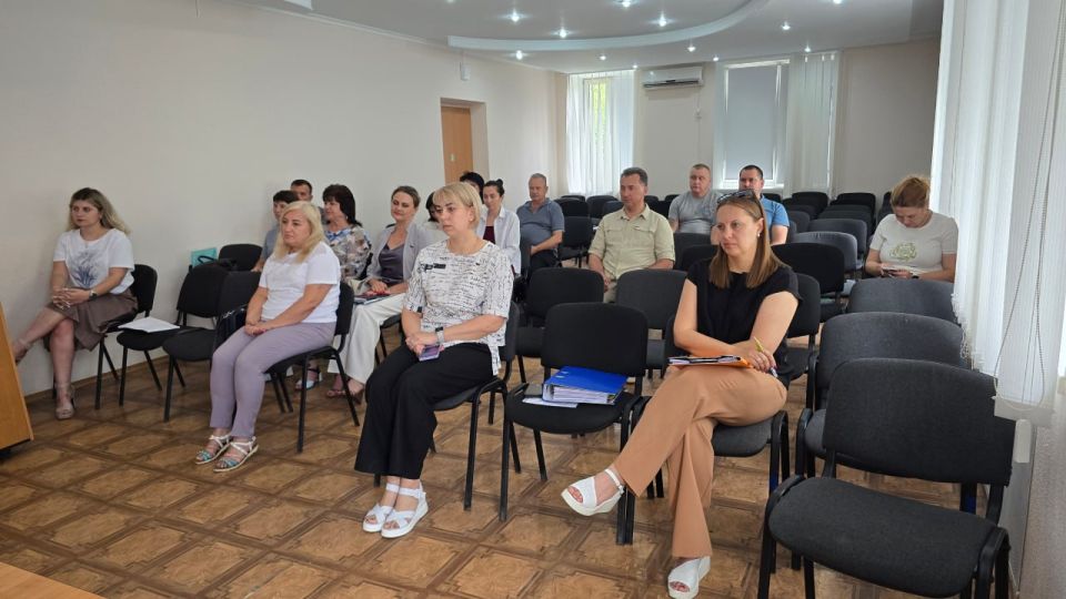 Николай Михайлов: Сегодня принял участие в очередном заседании Старобешевского муниципального совета Донецкой Народной Республики первого созыва, на котором депутаты рассмотрели следующие вопросы: Николай Михайлов: Сегодня принял участие в очередном заседании Старобешевского муниципального совета Донецкой Народной Республики первого созыва, на котором депутаты рассмотрели следующие вопросы: