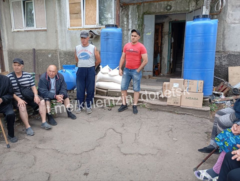 Алексей Кулемзин: Администрация городского округа Донецк продолжает помогать населению освобожденной Красногоровки Алексей Кулемзин: Администрация городского округа Донецк продолжает помогать населению освобожденной Красногоровки
