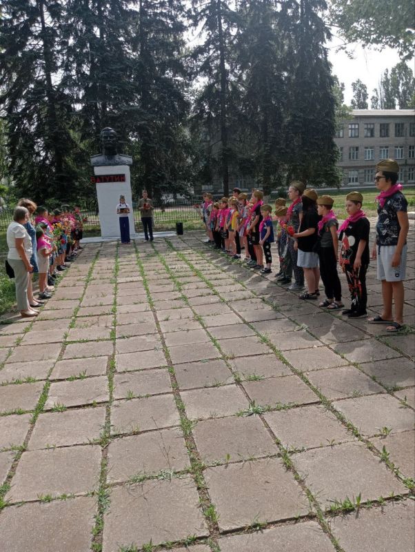 Ко Дню памяти и скорби. 22 июня 1941 года - одна из самых печальных дат в истории России Ко Дню памяти и скорби. 22 июня 1941 года - одна из самых печальных дат в истории России
