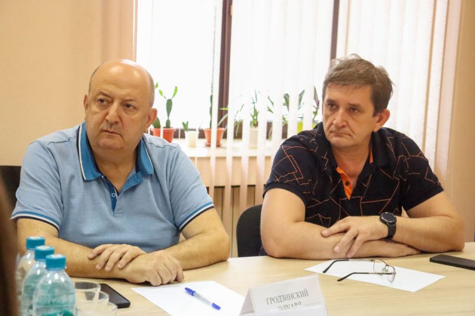 В Общественной палате ДНР обсудили меры поддержки местных производителей В Общественной палате ДНР обсудили меры поддержки местных производителей