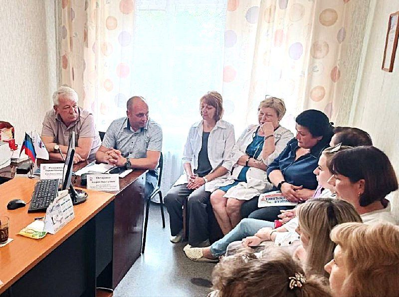 ВСТРЕЧИ С ТРУДОВЫМИ КОЛЛЕКТИВАМИ ВСТРЕЧИ С ТРУДОВЫМИ КОЛЛЕКТИВАМИ