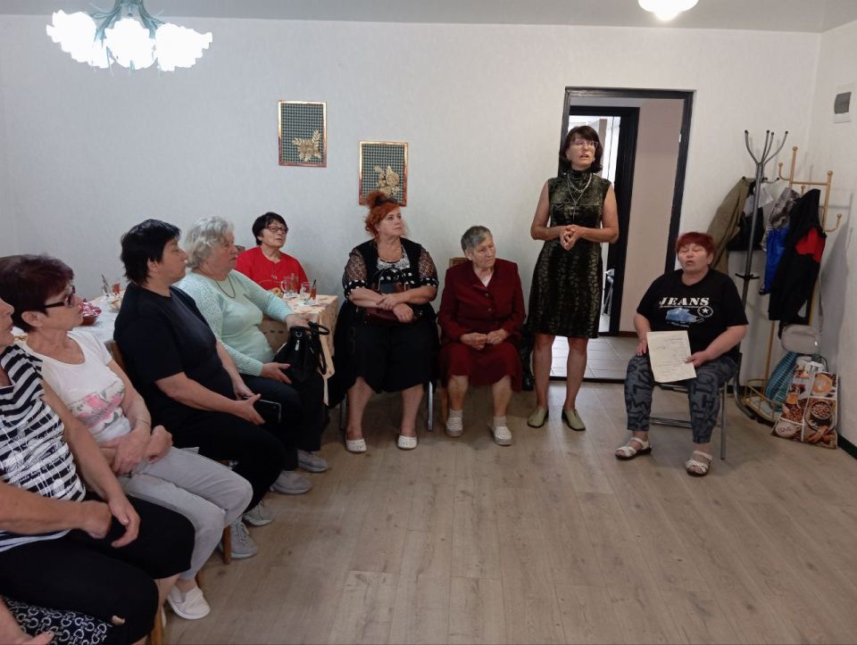 В преддверии Дня памяти и скорби сотрудники центральной городской библиотеки Груберт И.Н. и Нисенбаум С.В. для посетителей Территориального центра социального обслуживания провели День информации «Память народа в книжной... В преддверии Дня памяти и скорби сотрудники центральной городской библиотеки Груберт И.Н. и Нисенбаум С.В. для посетителей Территориального центра социального обслуживания провели День информации «Память народа в книжной...