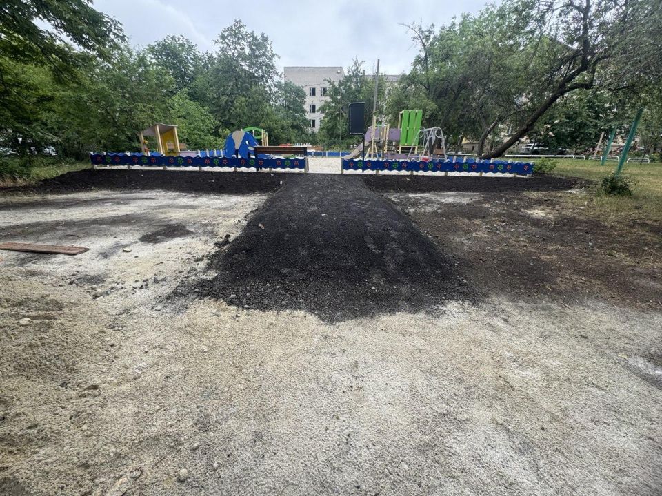 Нижегородская область закончила строительство детской площадки в Харцызске Нижегородская область закончила строительство детской площадки в Харцызске