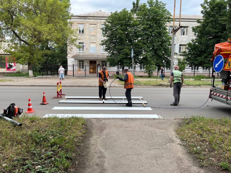 МУП «Простор» ежедневно выполняет все необходимые работы по содержанию городских улиц МУП «Простор» ежедневно выполняет все необходимые работы по содержанию городских улиц