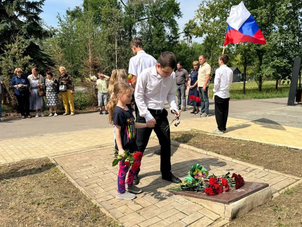 Елена Рязанцева: Сегодня в Пролетарском районе состоялось торжественное мероприятие, посвящённое Дню памяти и скорби Елена Рязанцева: Сегодня в Пролетарском районе состоялось торжественное мероприятие, посвящённое Дню памяти и скорби