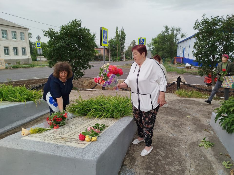 Николай Михайлов: В селе Кумачово прошел митинг ко Дню памяти и скорби «Там, где память, там слеза» Николай Михайлов: В селе Кумачово прошел митинг ко Дню памяти и скорби «Там, где память, там слеза»