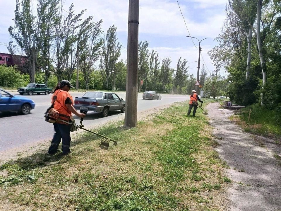 Роман Конев: В Горловке на постоянной основе выполняется комплекс мер по содержанию и уборке территории Роман Конев: В Горловке на постоянной основе выполняется комплекс мер по содержанию и уборке территории