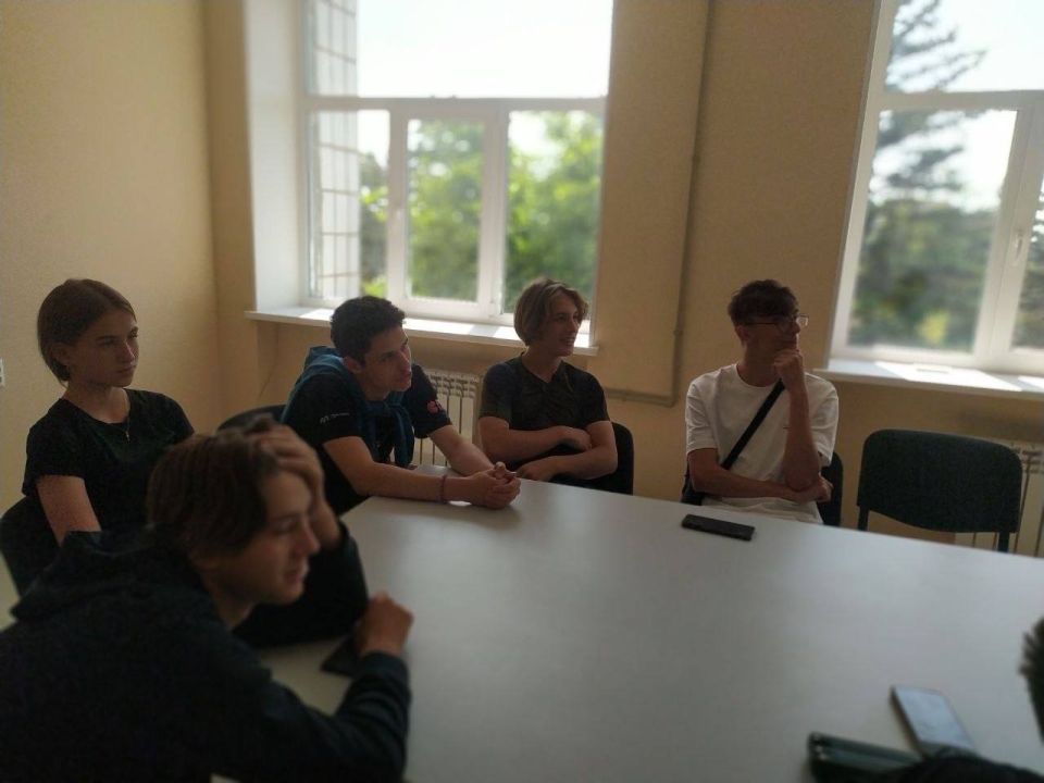 Мы вместе. Сегодня в городском округе Иловайск состоялась познавательная презентация социального проекта #МЫВМЕСТЕ, направленного на развитие активной гражданской позиции среди молодежи Мы вместе. Сегодня в городском округе Иловайск состоялась познавательная презентация социального проекта #МЫВМЕСТЕ, направленного на развитие активной гражданской позиции среди молодежи