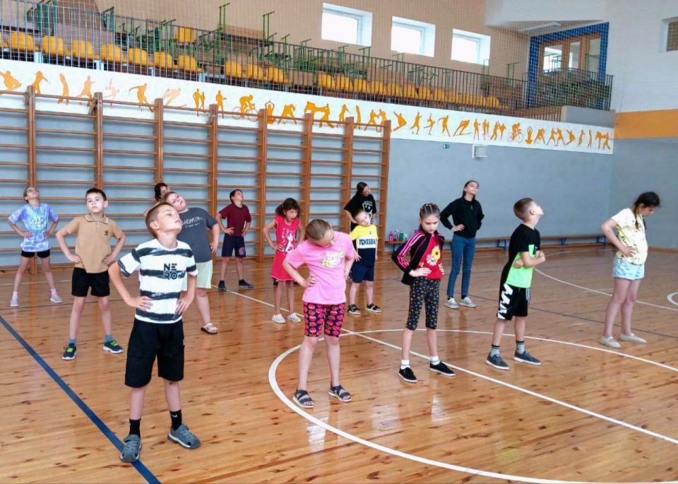 "Спортивный Донбасс": в Куйбышевском районе Донецка заботятся о здоровье подрастающего поколения "Спортивный Донбасс": в Куйбышевском районе Донецка заботятся о здоровье подрастающего поколения