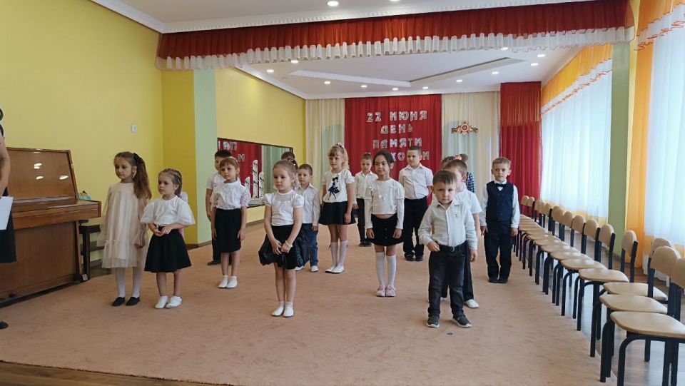 Каждый год 22 июня мы вспоминаем трагическую дату – начало Великой Отечественной войны Каждый год 22 июня мы вспоминаем трагическую дату – начало Великой Отечественной войны