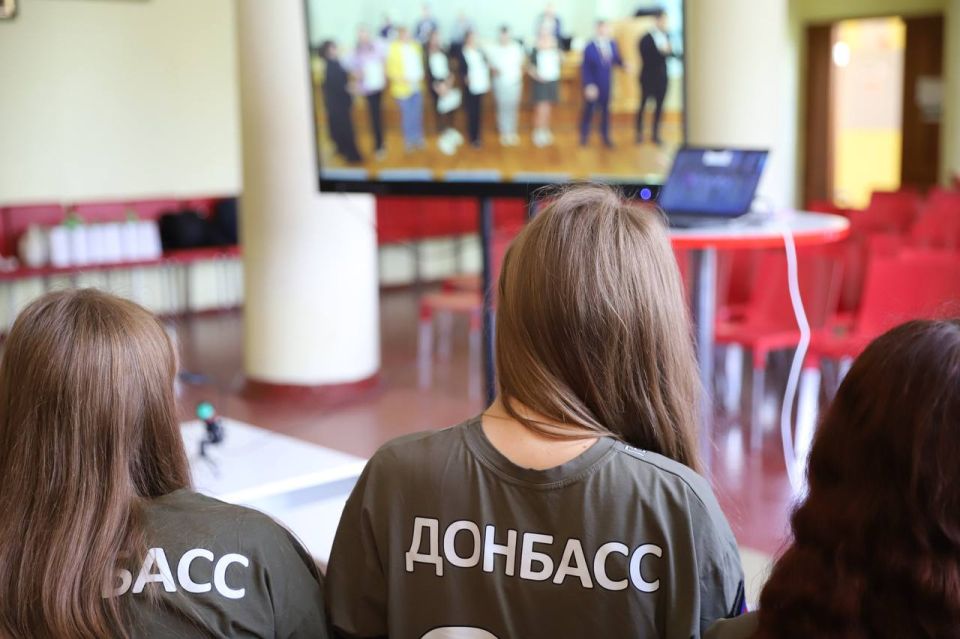 Олег Трофимов: Победа на PMCup! Команда 6 гимназии г. Донецка — лучшая в номинации! Олег Трофимов: Победа на PMCup! Команда 6 гимназии г. Донецка — лучшая в номинации!