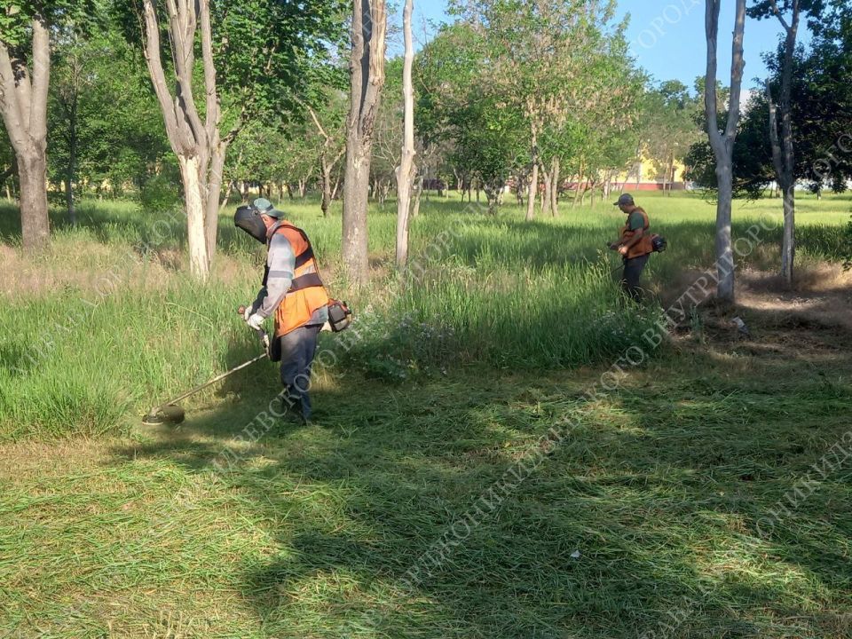 Кратко о проделанной работе коммунальных служб в Орджоникидзевском районе Кратко о проделанной работе коммунальных служб в Орджоникидзевском районе