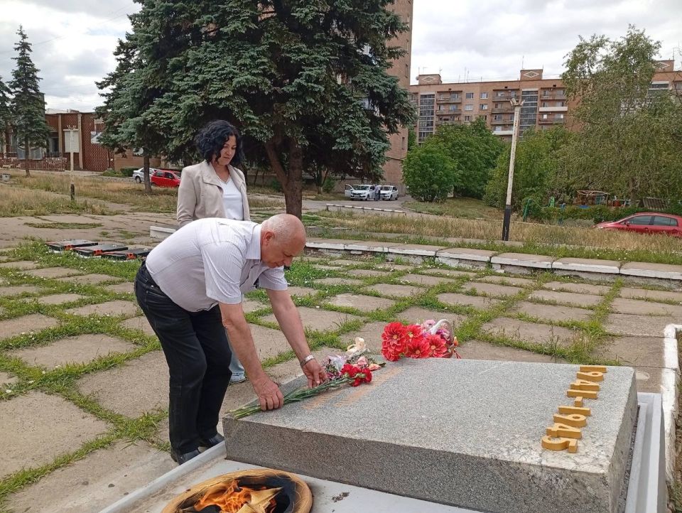 22 июня — важная дата в истории России, символизирующая начало Великой Отечественной войны 22 июня — важная дата в истории России, символизирующая начало Великой Отечественной войны