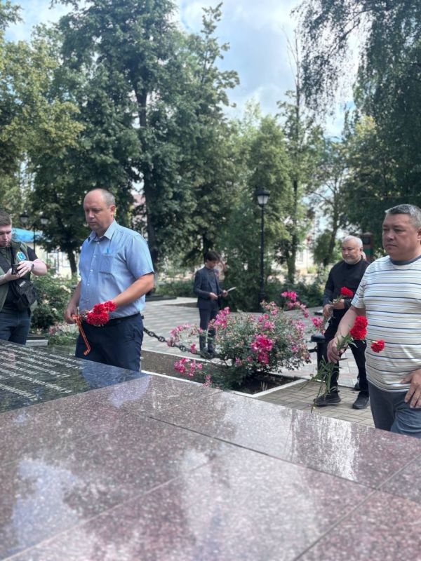 22 июня 1941 года — день начала трагедии, разделивший историю на «до» и «после» 22 июня 1941 года — день начала трагедии, разделивший историю на «до» и «после»