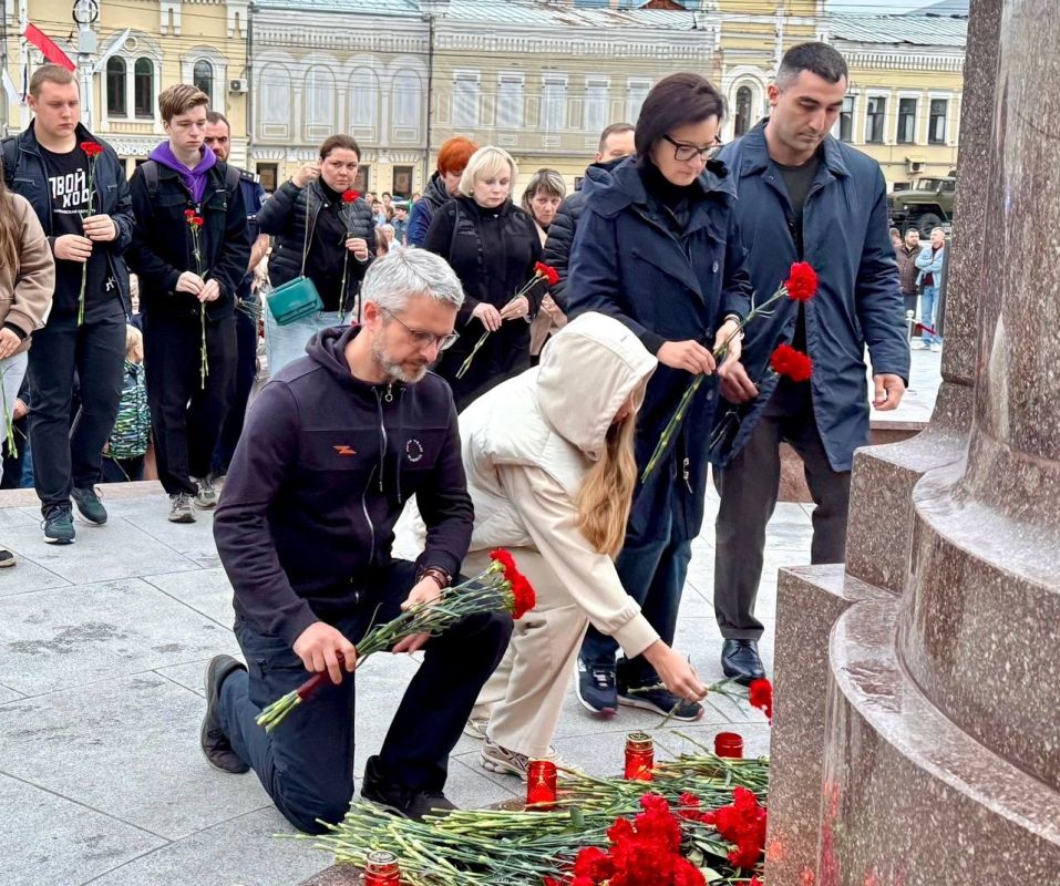 Станислав Дзасохов: В день памяти и скорби присоединился к акции «Свеча памяти»