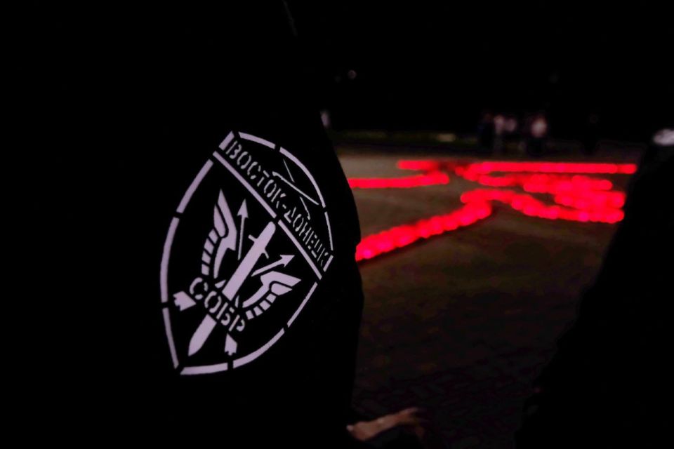 Росгвардейцы приняли участие в мемориальной акции «Свеча памяти» в Мариуполе Росгвардейцы приняли участие в мемориальной акции «Свеча памяти» в Мариуполе