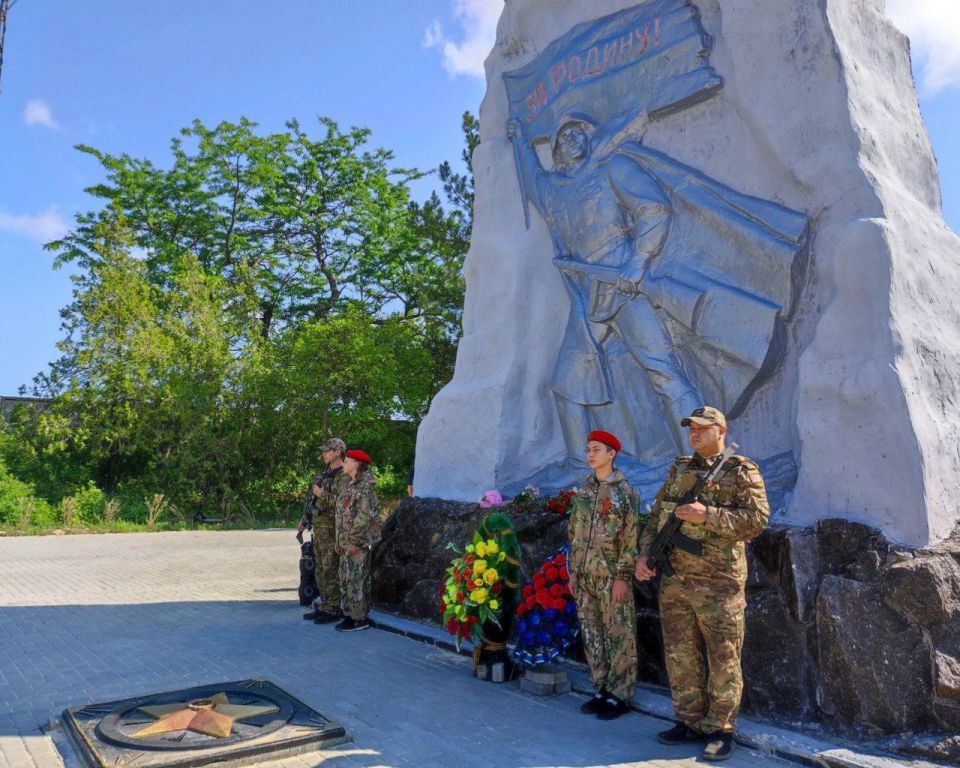 Будем помнить подвиг: День памяти и скорби в Докучаевске Будем помнить подвиг: День памяти и скорби в Докучаевске