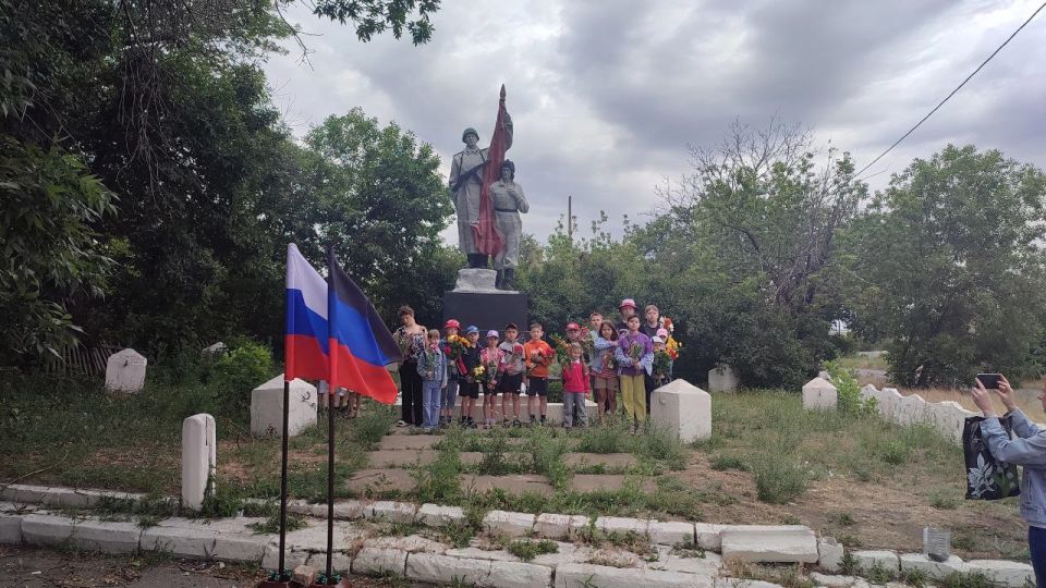«Зажгите свечи!» -. митинг у памятника Погибшим воинам ВОВ 1941-1945 гг., посвященный «Зажгите свечи!» -. митинг у памятника Погибшим воинам ВОВ 1941-1945 гг., посвященный