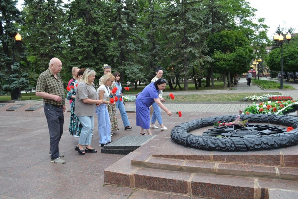 22 июня в стране - День памяти и скорби 22 июня в стране - День памяти и скорби