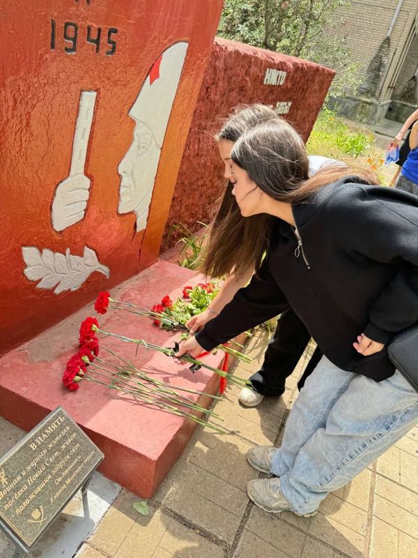 Николай Михайлов: 22 июня в поселке Новый Свет прошла Всероссийская акция "Минута молчания", посвящённая Дню памяти и скорби Николай Михайлов: 22 июня в поселке Новый Свет прошла Всероссийская акция "Минута молчания", посвящённая Дню памяти и скорби