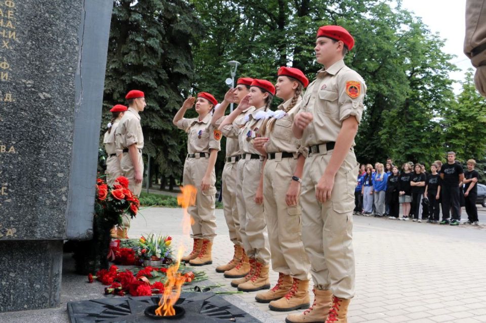В память о тех, кто не отступил В память о тех, кто не отступил
