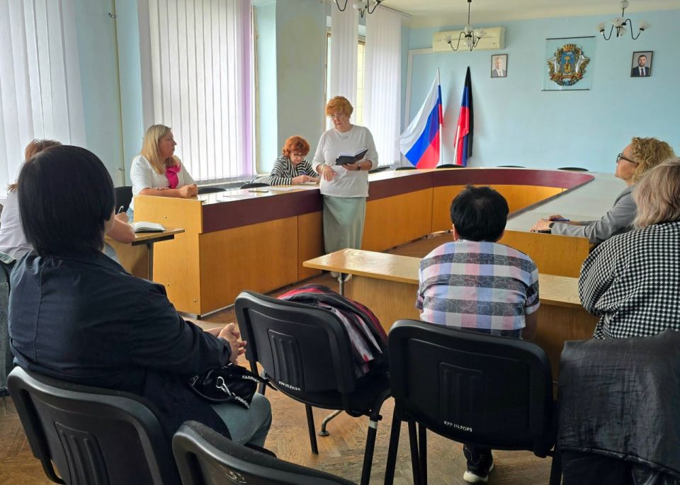 Иван Адамец: В Управе Куйбышевского внутригородского района обсудили возможности грантовой поддержки для НКО Иван Адамец: В Управе Куйбышевского внутригородского района обсудили возможности грантовой поддержки для НКО