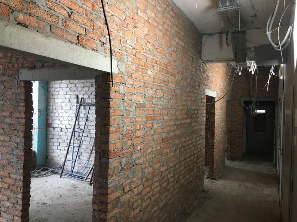 Что сейчас происходит в спорткомплексе «Нептун» в Мариуполе? Что сейчас происходит в спорткомплексе «Нептун» в Мариуполе?
