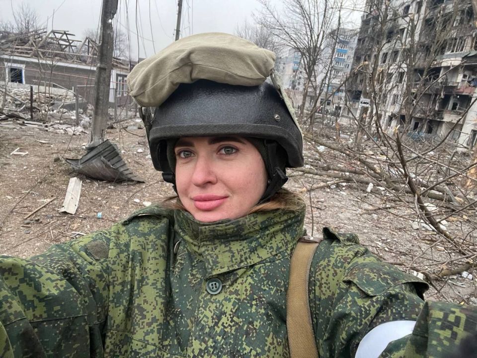 Эксклюзивное интервью военкора агентства ANNA NEWS Марии Коледа с Анной Илясовой – лейтенантом, ЗКР по ВПР 42 МСД 58 армии, «Женщиной года» в номинации «СВО» Эксклюзивное интервью военкора агентства ANNA NEWS Марии Коледа с Анной Илясовой – лейтенантом, ЗКР по ВПР 42 МСД 58 армии, «Женщиной года» в номинации «СВО»