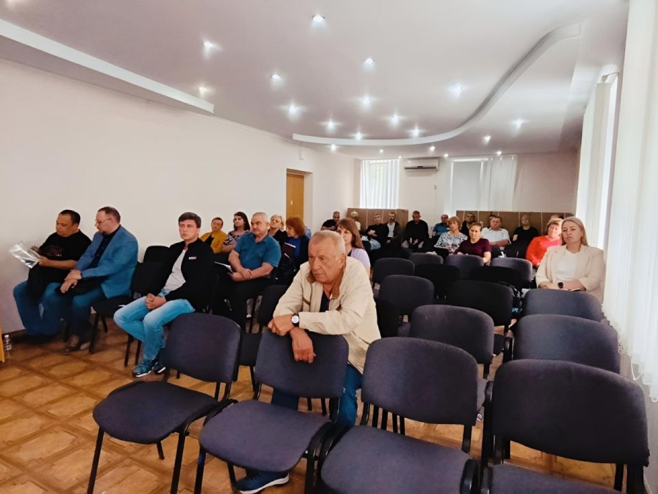 Сегодня в Администрации Старобешевского муниципального округа состоялось заседание муниципального штаба по контролю и оказанию помощи в подготовке объектов жилищно-коммунального комплекса и социальной сферы на территории... Сегодня в Администрации Старобешевского муниципального округа состоялось заседание муниципального штаба по контролю и оказанию помощи в подготовке объектов жилищно-коммунального комплекса и социальной сферы на территории...