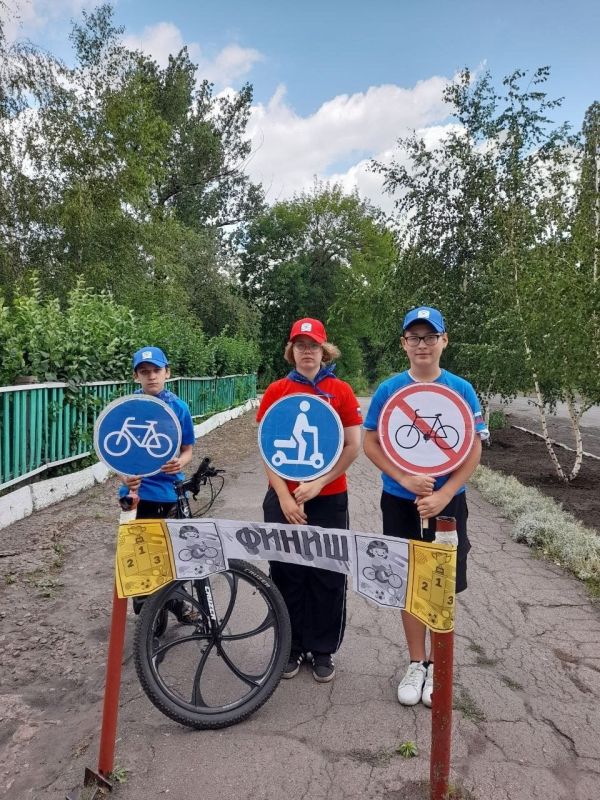 В Снежном отметили День велосипедиста спортивным мероприятием В Снежном отметили День велосипедиста спортивным мероприятием