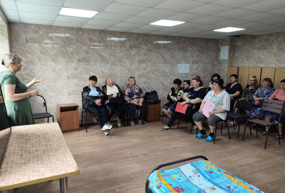 Младший медперсонал Тореза повышает квалификацию по нацпроекту «Кадры» Младший медперсонал Тореза повышает квалификацию по нацпроекту «Кадры»