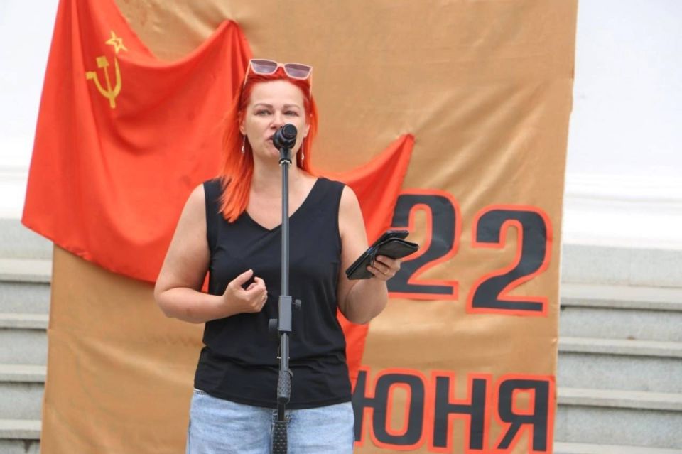 Виктория Жукова: 22 июня – День памяти и скорби , день, когда сердца замирают в безмолвной дани уважения к павшим в годы Великой Отечественной войны Виктория Жукова: 22 июня – День памяти и скорби , день, когда сердца замирают в безмолвной дани уважения к павшим в годы Великой Отечественной войны