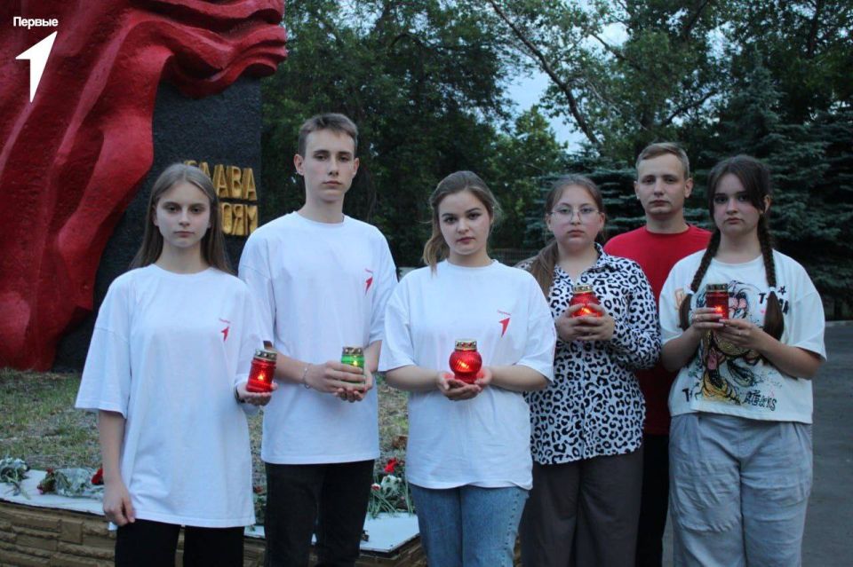 Кировчане присоединились к Всероссийской акции «Свеча Памяти» Кировчане присоединились к Всероссийской акции «Свеча Памяти»