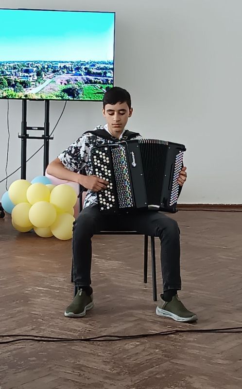 21 июня в Малоянисольском сельском Доме культуры прошел праздничный концерт, посвященный Дню Федора Стратилата 21 июня в Малоянисольском сельском Доме культуры прошел праздничный концерт, посвященный Дню Федора Стратилата