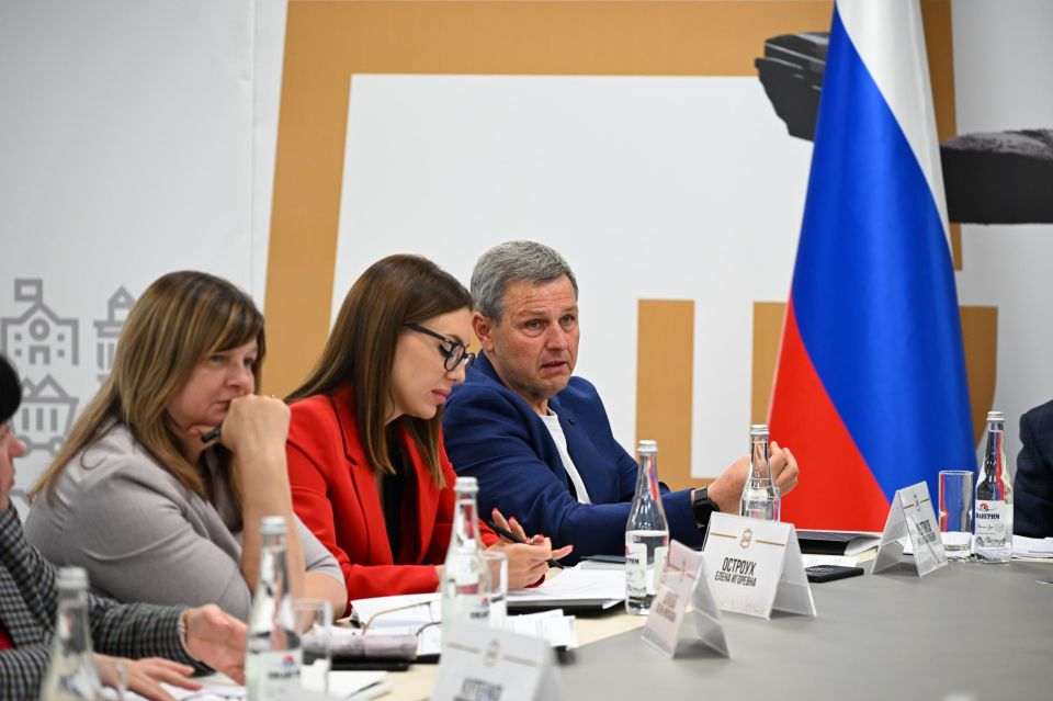 Кирилл Макаров: На сегодняшнем заседании Межведомственного совета по вопросам развития креативных индустрий утвердили план работы до конца 2025 года Кирилл Макаров: На сегодняшнем заседании Межведомственного совета по вопросам развития креативных индустрий утвердили план работы до конца 2025 года