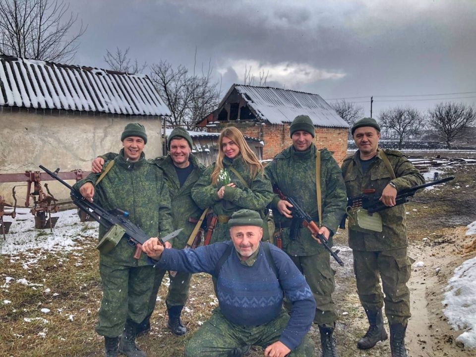 Эксклюзивное интервью военкора агентства ANNA NEWS Марии Коледа с Анной Илясовой – лейтенантом, ЗКР по ВПР 42 МСД 58 армии, «Женщиной года» в номинации «СВО» Эксклюзивное интервью военкора агентства ANNA NEWS Марии Коледа с Анной Илясовой – лейтенантом, ЗКР по ВПР 42 МСД 58 армии, «Женщиной года» в номинации «СВО»