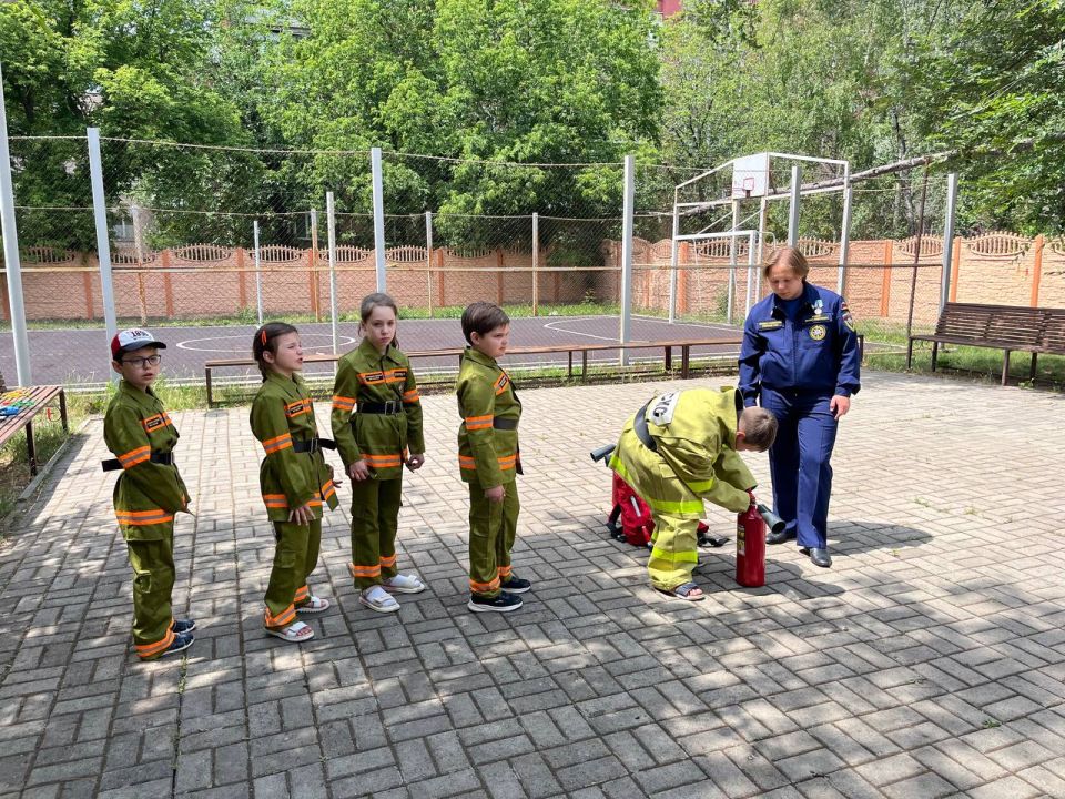 Безопасные каникулы с ВСКС Безопасные каникулы с ВСКС