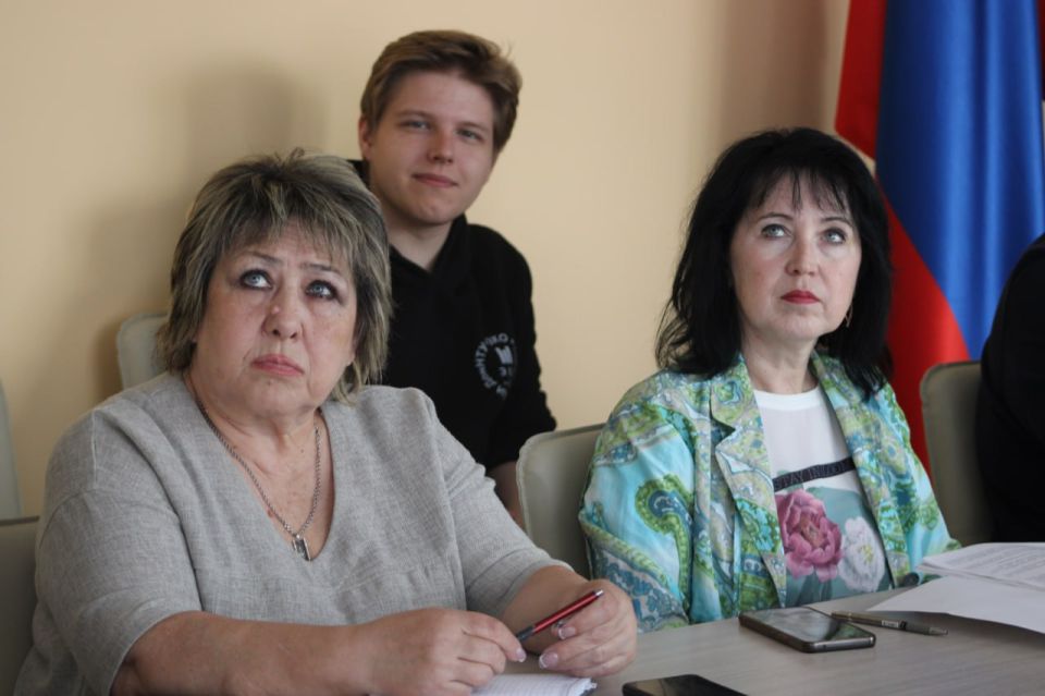 Иван Приходько: Руководители администрации городского округа Горловка приняли участие в Прямой линии Главы ДНР Дениса Пушилина Иван Приходько: Руководители администрации городского округа Горловка приняли участие в Прямой линии Главы ДНР Дениса Пушилина