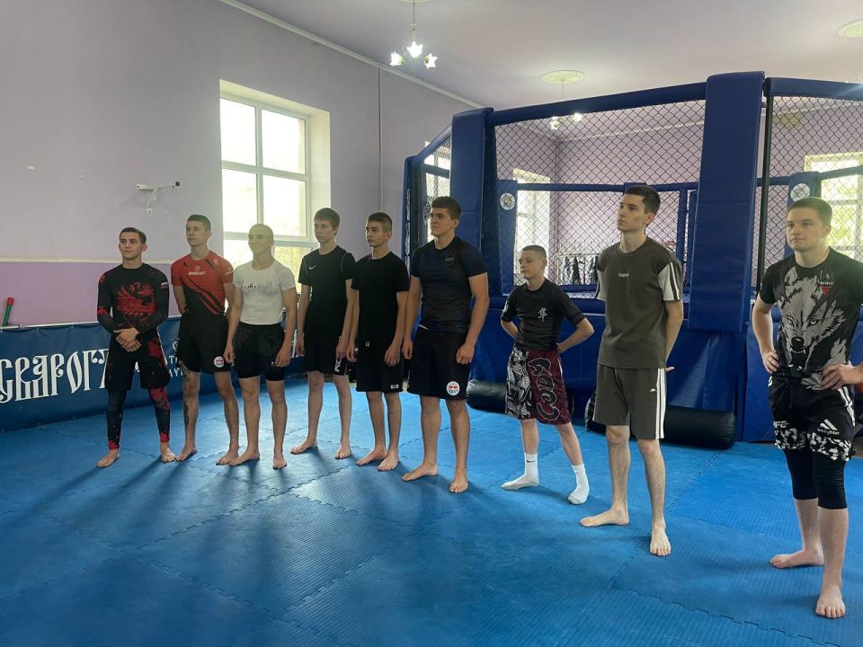 В поселке Старобешево прошла профилактическая лекция в клубе «Сварогъ» В поселке Старобешево прошла профилактическая лекция в клубе «Сварогъ»