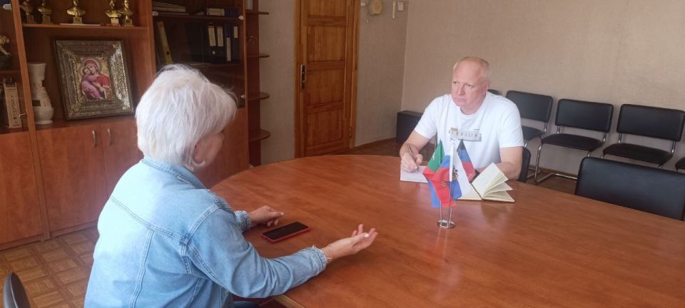 Роман Конев: Состоялся приём граждан депутатом Горловского городского совета Донецкой Народной Республики первого созыва Евгением Прокоповичем Роман Конев: Состоялся приём граждан депутатом Горловского городского совета Донецкой Народной Республики первого созыва Евгением Прокоповичем