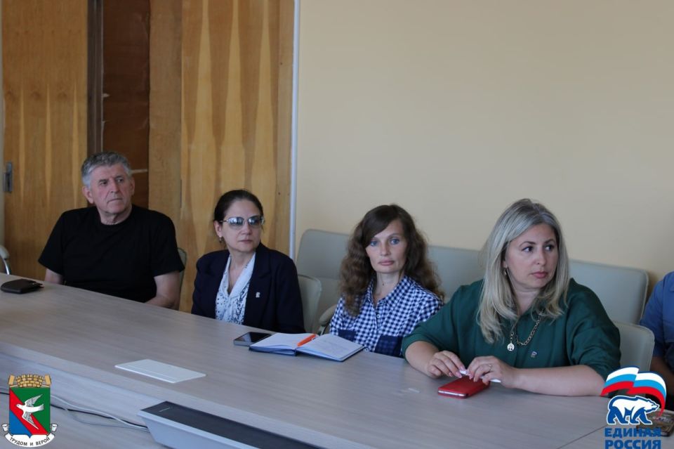 Состоялась IV Конференция Горловского местного отделения партии «Единая Россия» Состоялась IV Конференция Горловского местного отделения партии «Единая Россия»