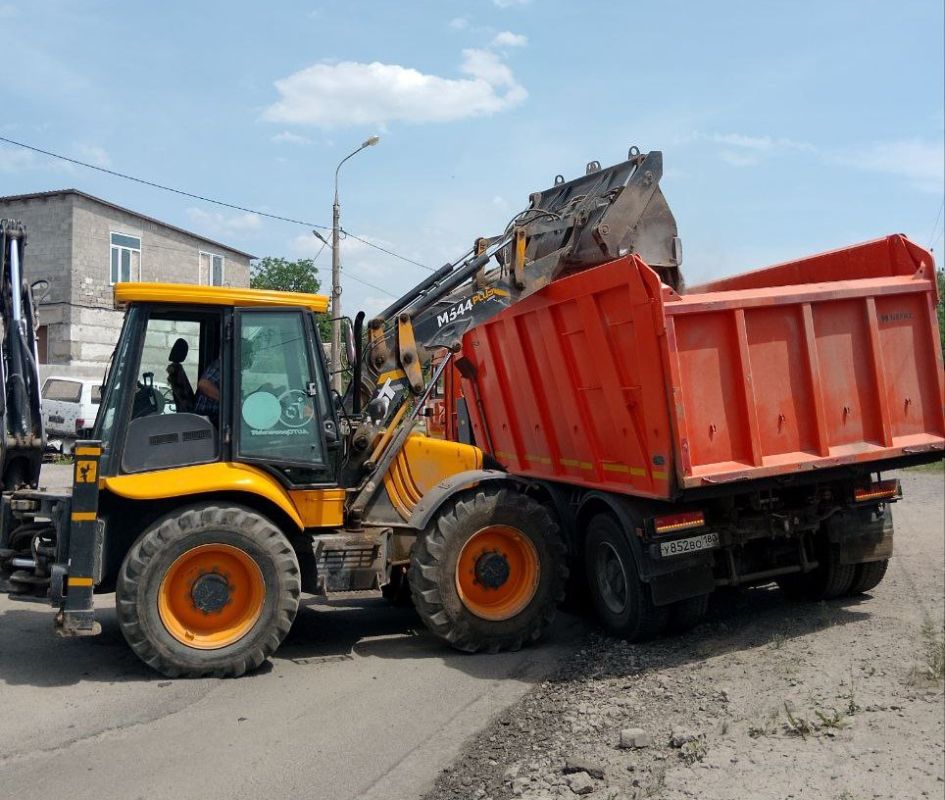 В первом полугодии общая площадь запланированных для ремонта участков дорог на территории городского округа Мариуполь составляет 22 тыс В первом полугодии общая площадь запланированных для ремонта участков дорог на территории городского округа Мариуполь составляет 22 тыс