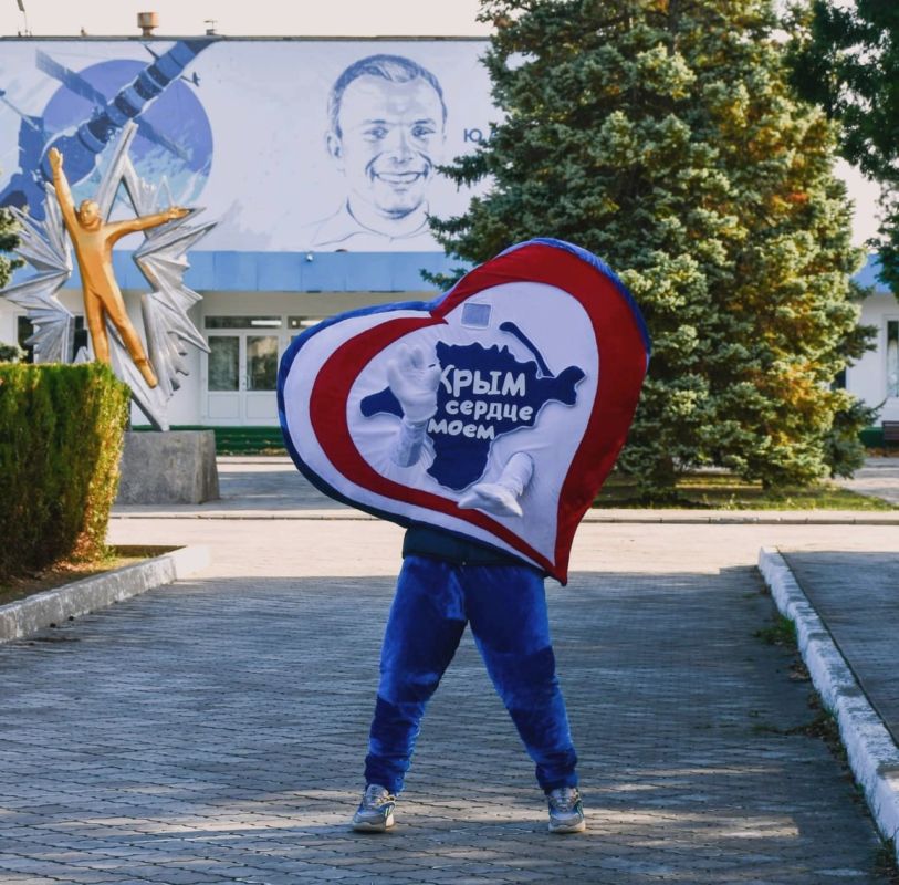 Александр Пеняев: 24 июня 2025 года 148 наших ребят из Ясиноватой отправились навстречу морю, солнцу и приключениям! Вторую смену в легендарном лагере имени Ю.А. Гагарина (г. Евпатория) они проведут при поддержке... Александр Пеняев: 24 июня 2025 года 148 наших ребят из Ясиноватой отправились навстречу морю, солнцу и приключениям! Вторую смену в легендарном лагере имени Ю.А. Гагарина (г. Евпатория) они проведут при поддержке...