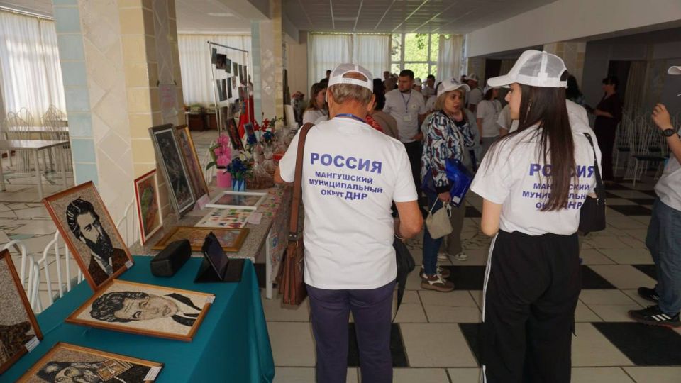 Торжественное открытие Форума, фестиваль греческой культуры, утренняя зарядка, вечер отдыха молодёжи — все это было во второй день Форума Торжественное открытие Форума, фестиваль греческой культуры, утренняя зарядка, вечер отдыха молодёжи — все это было во второй день Форума