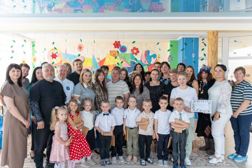 Гуманитарная миссия ямальских депутатов в подшефной Волновахе Гуманитарная миссия ямальских депутатов в подшефной Волновахе