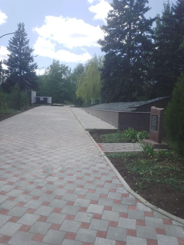 Бурятия завершила реконструкцию Мемориального комплекса в Старобешево Бурятия завершила реконструкцию Мемориального комплекса в Старобешево