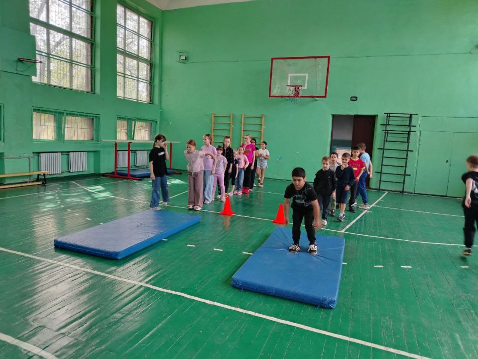 Месячник спорта «Спортивный Донбасс» Месячник спорта «Спортивный Донбасс»