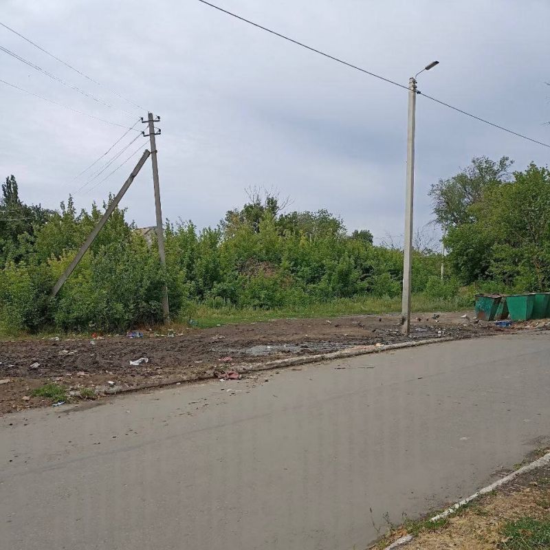 В Кировском продолжается работа по вывозу очаговых навалов мусора В Кировском продолжается работа по вывозу очаговых навалов мусора