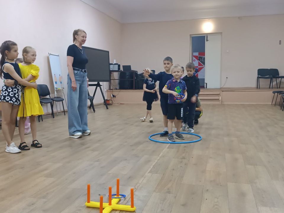 Игровая программа «Путешествие в страну игр» Игровая программа «Путешествие в страну игр»